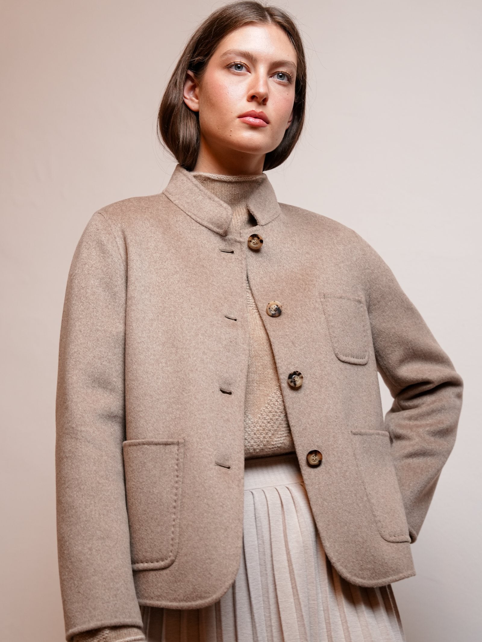 HY Studio women collection in oat